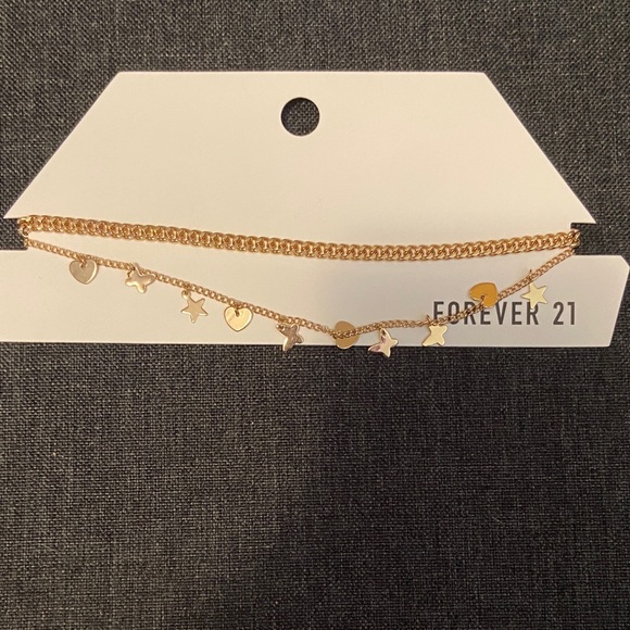 Forever 21 Jewelry - Forever 21 Gold Star and Heart Necklace